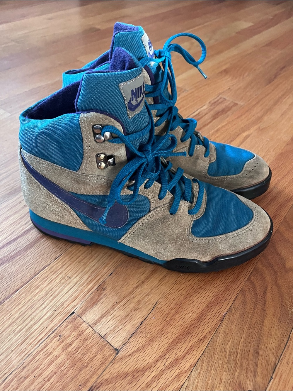 Vintage Nike Women's Trango Hiking Boots in Teal and Purple